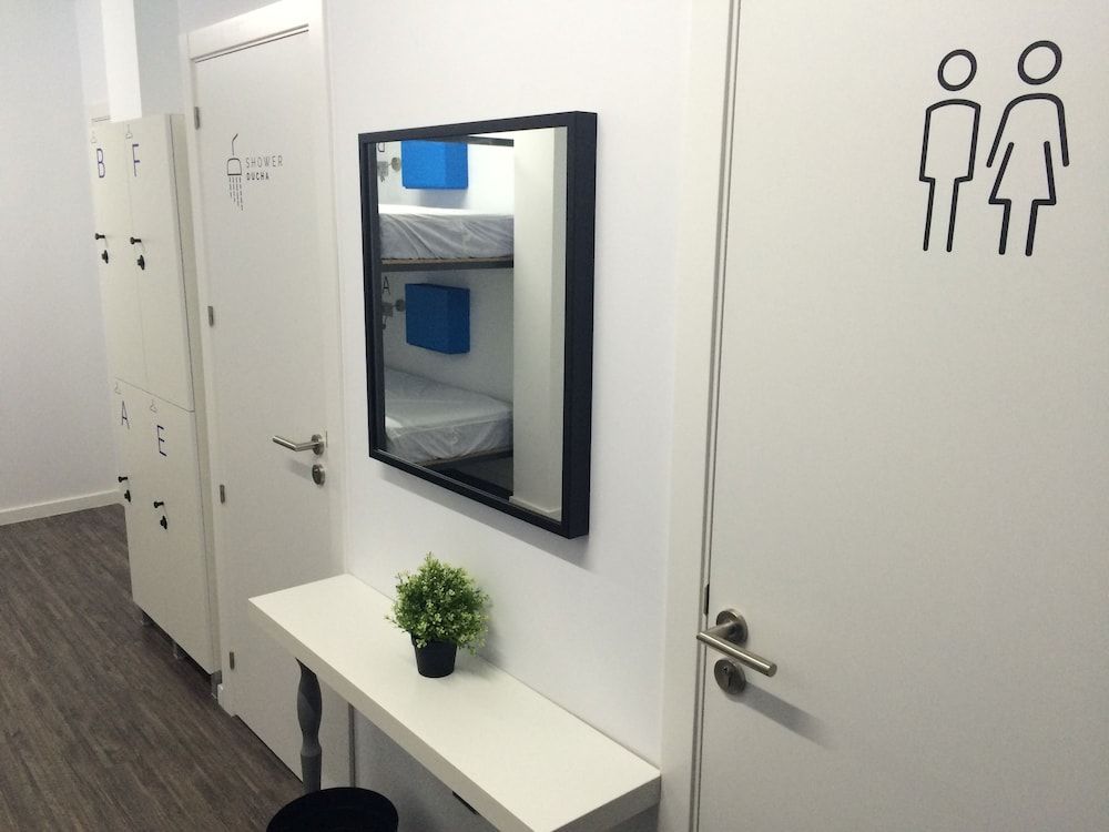 undefined Chameleon Hostel 5