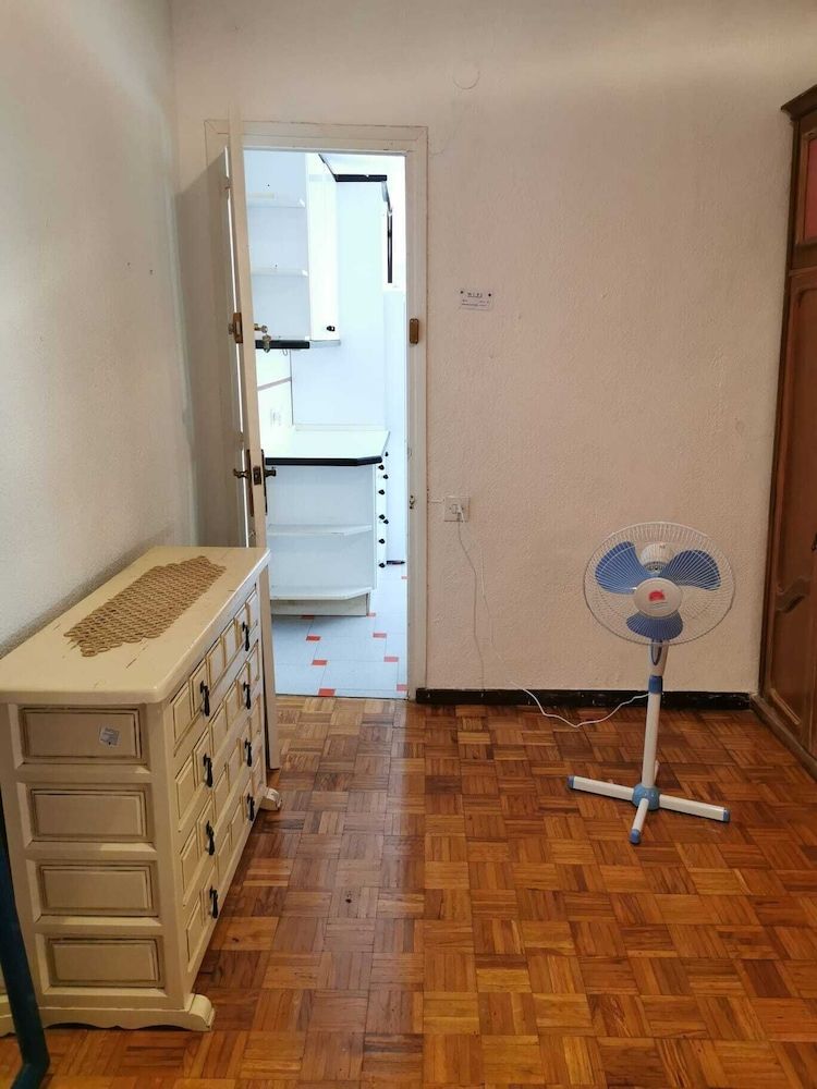 undefined Tropic Rooms 10