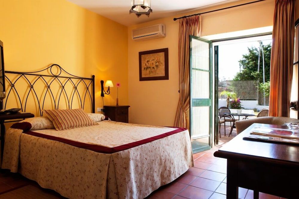 Hotel Mesón de la Molinera Standard Double Room, Garden View 2