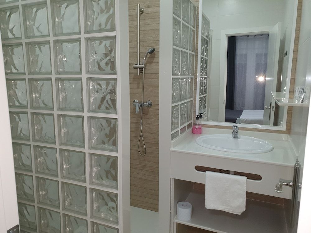 Hostal Málaga Double Room 26