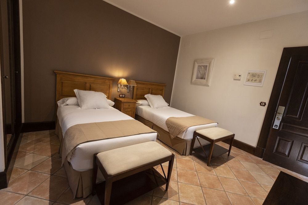 HOTEL OLIVENZA PALACIO Classic Twin Room 3