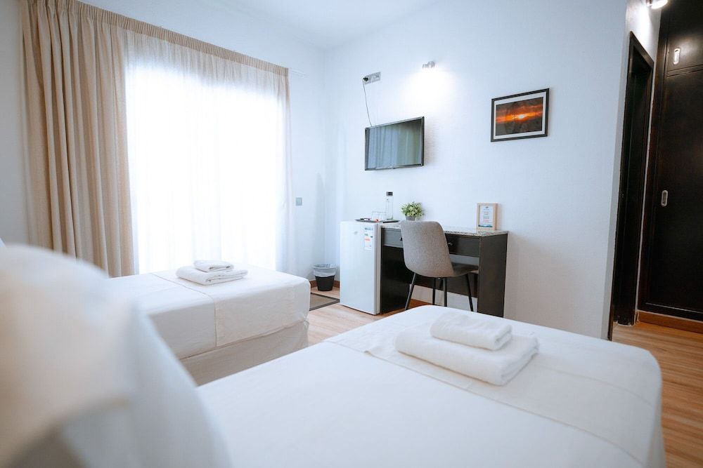 Hotel Ventus Twin Room 9