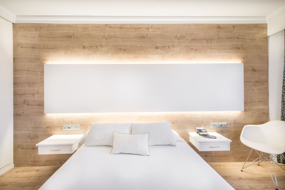 Hotel Sansi Park Double Room Single Use 4