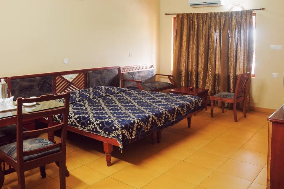 Pagoda Resorts Alappuzha Deluxe Room AC