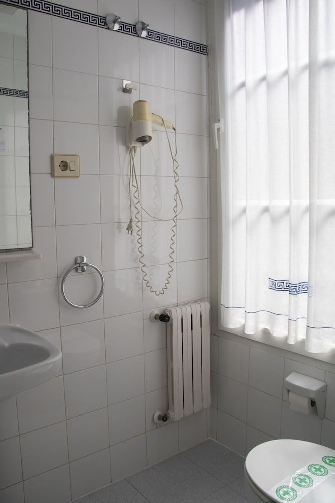 Alda Miramar Rooms Standard Double or Twin Room 12