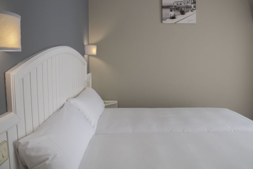 Alda Miramar Rooms Standard Double or Twin Room 7