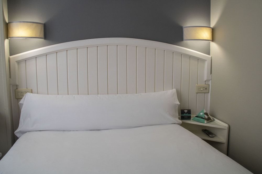 Alda Miramar Rooms Standard Double or Twin Room 9