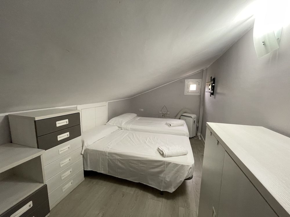 Economy Room, No Windows