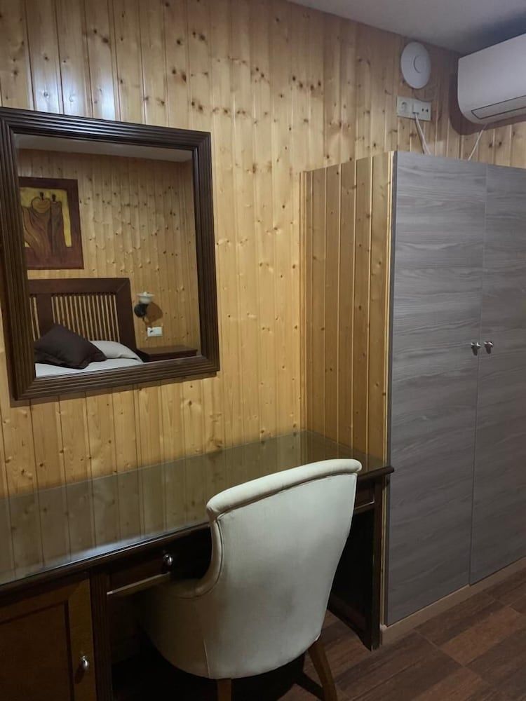 Hostal - Camping Ciudad de Cáceres Bungalow, 2 Bedrooms 2