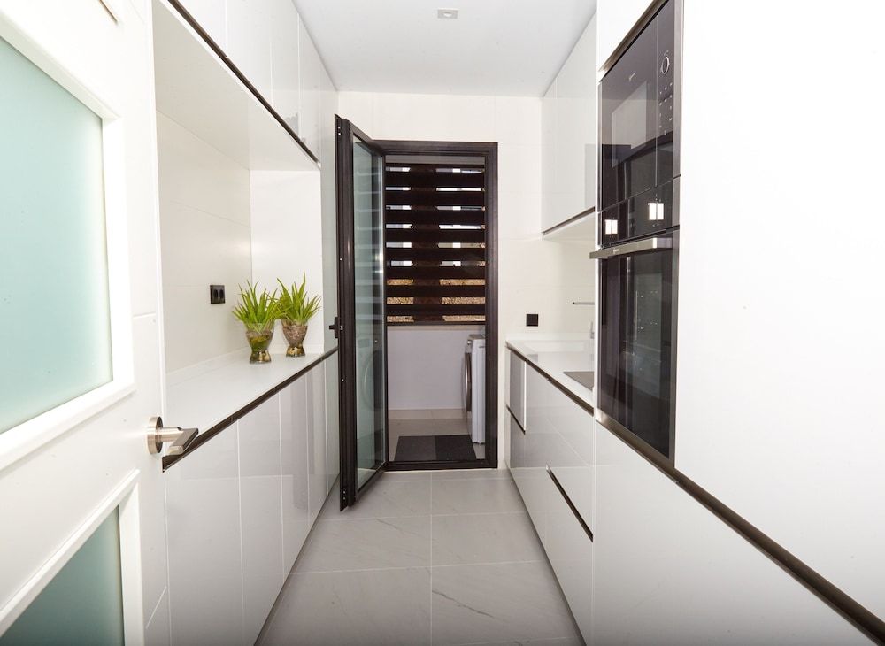 Estepona Holiday Hills Comfort Apartment, 2 Bedrooms, Terrace, Garden View 6