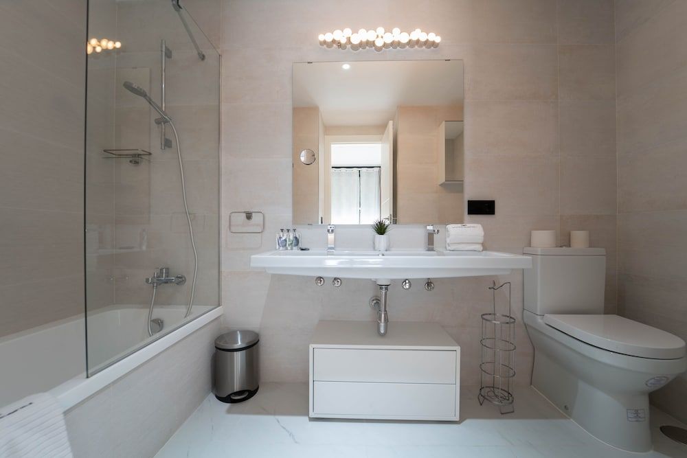 Estepona Holiday Hills Junior Penthouse, 2 Bedrooms, Terrace (Semi-penthouse) 10