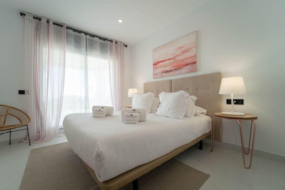 Estepona Holiday Hills Comfort Apartment, 2 Bedrooms, Terrace, Garden View 2