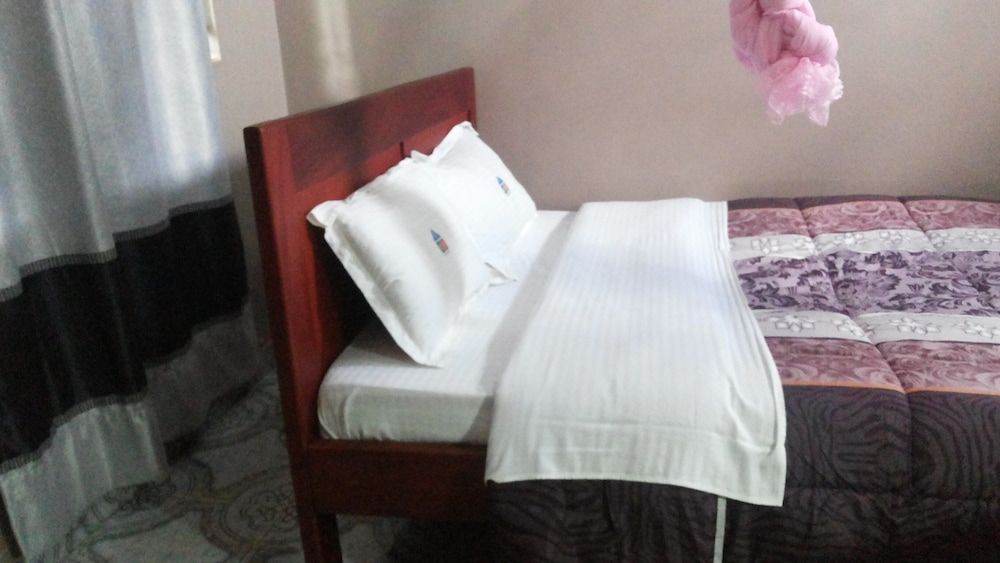 GAF Apartments Deluxe Double Room 4