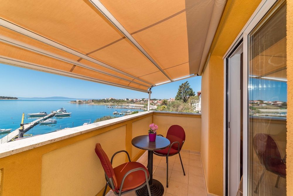 Deluxe Double Room, Sea View (108)