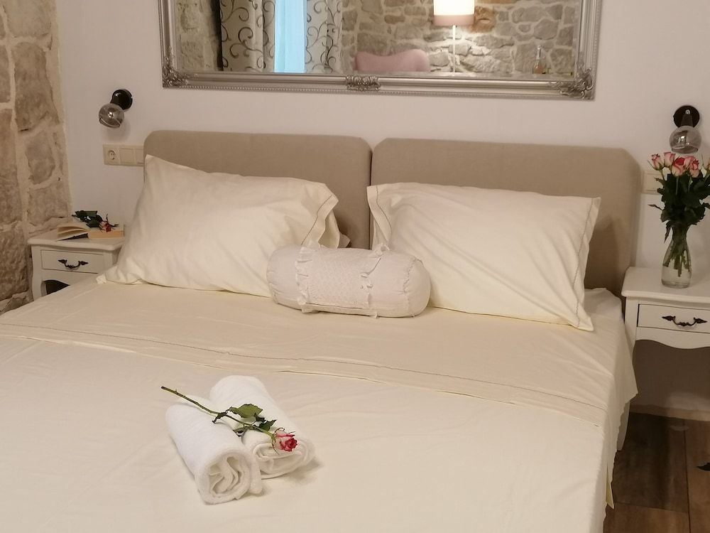 Deluxe Double or Twin Room, Sea View (6)