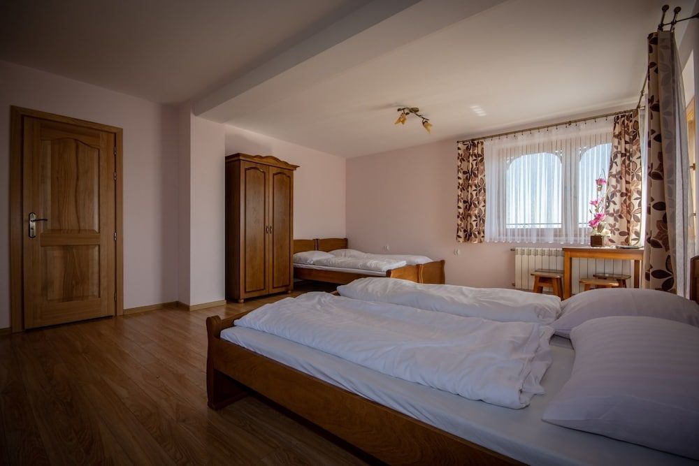 Podhalański Dworek SPA Room, Multiple Beds, Non Smoking 3