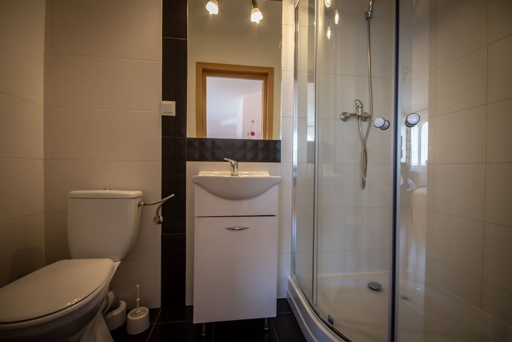 Podhalański Dworek SPA Quadruple Room, Multiple Beds, Non Smoking 12