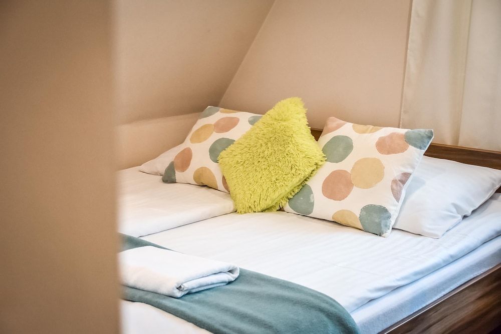 Triple Room (9)
