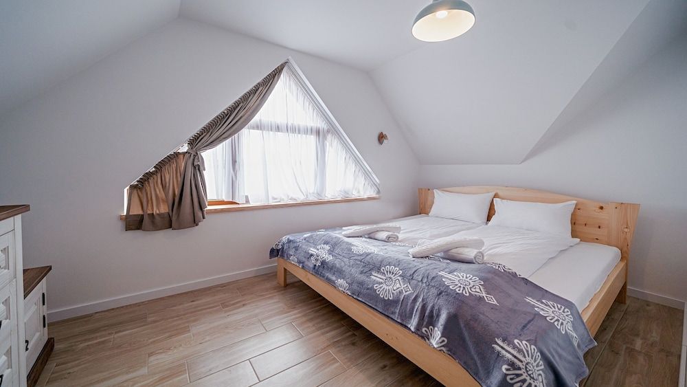 Apartment (1)