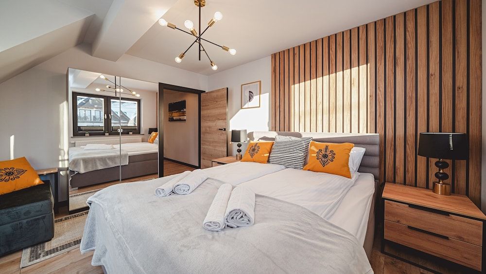 Apartment (C11)
