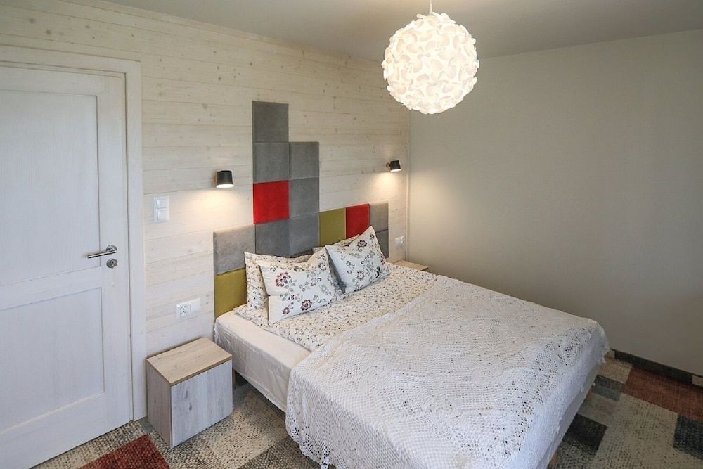 Deluxe Studio, Balcony (2)