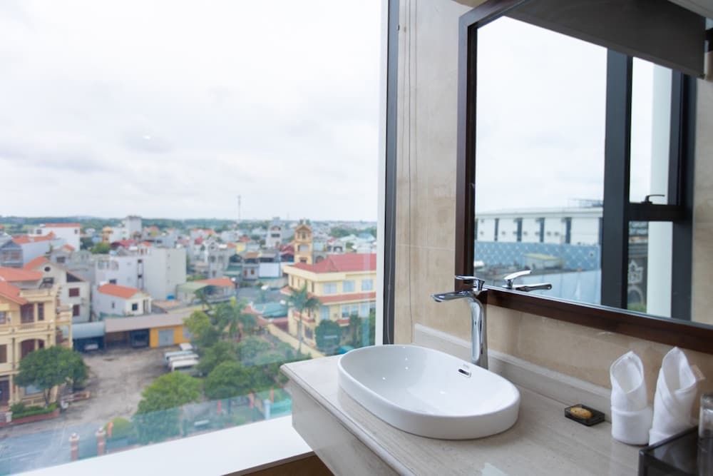 Sala Hotel Mong Cai Deluxe Double Room 7