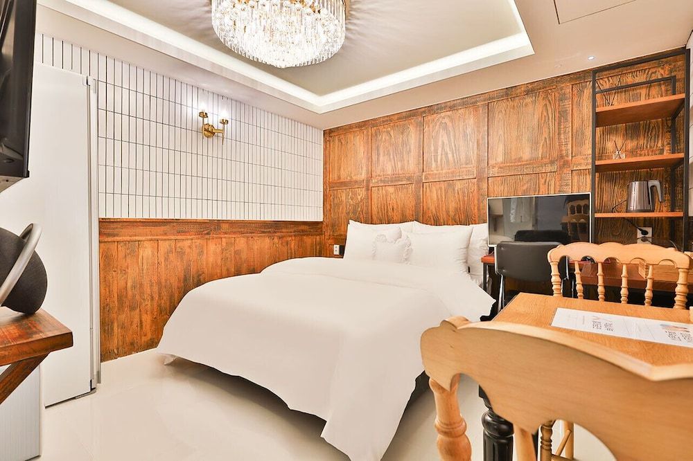 Riverside in February Gyeongsangbuk-do 24 hour STAY Check-out at 15:00