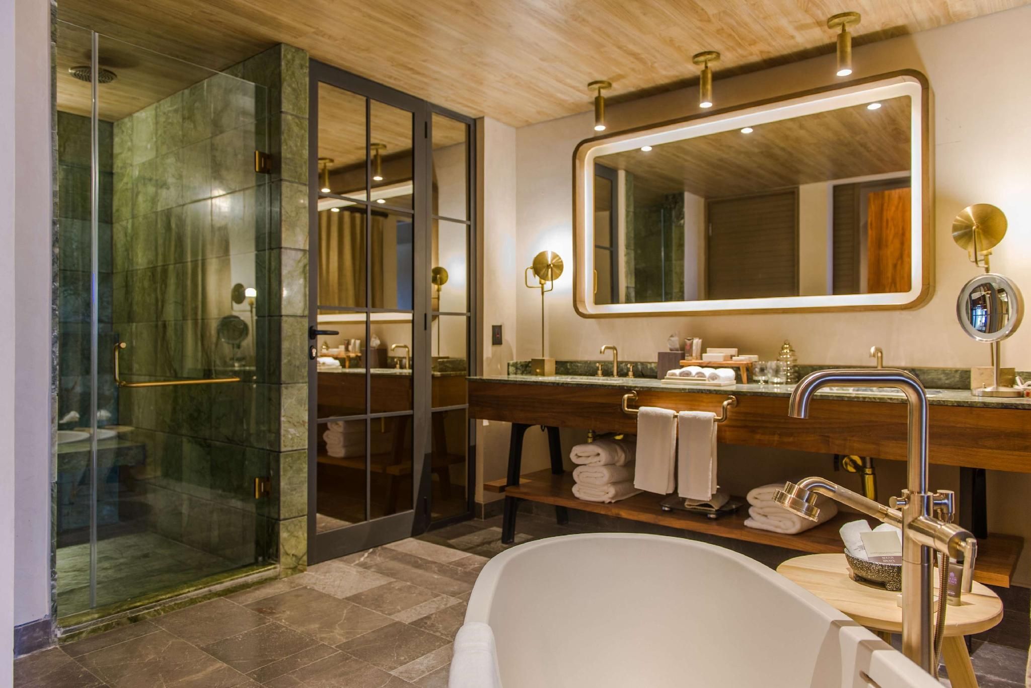 Inspira Business Suite