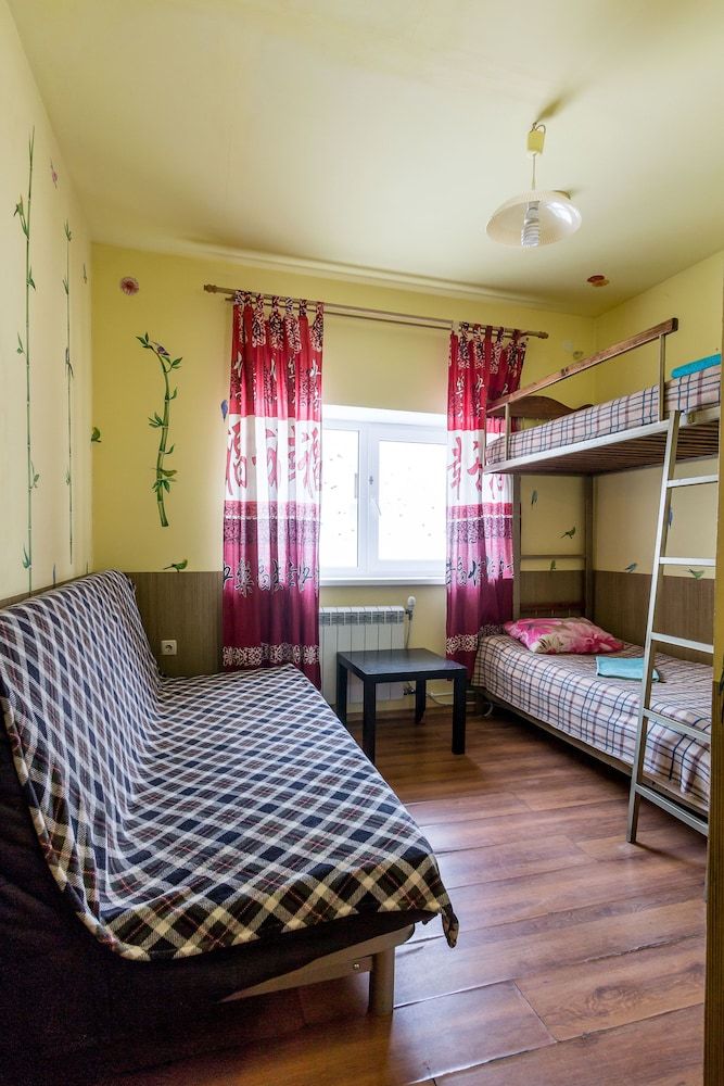 Economy Triple Room