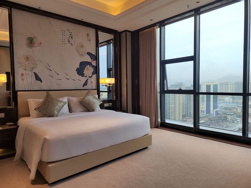 Deluxe Suite (Club)
