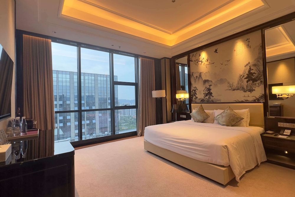 Deluxe Suite (Club)