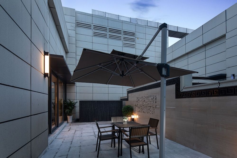 Club Suite (Grand)