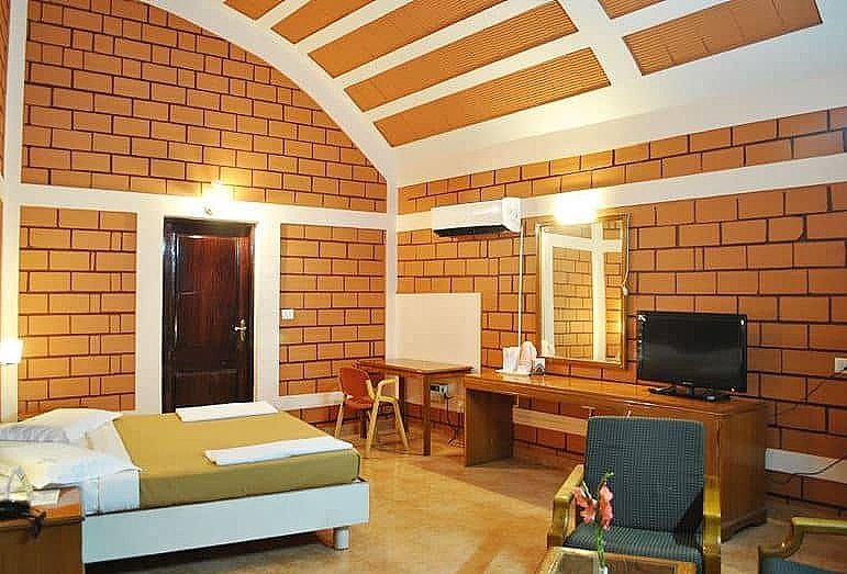 Grand Maurya Resort Deluxe Room 4
