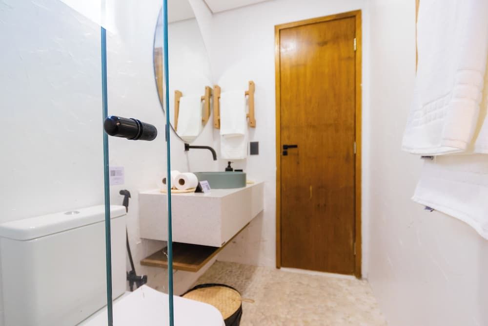 Mikiki Lifestyle Hotel Deluxe Room 6