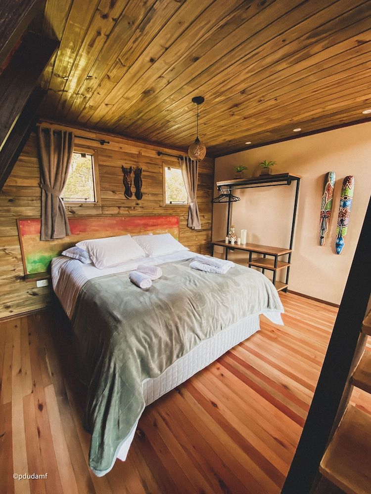 Traditional Studio Suite