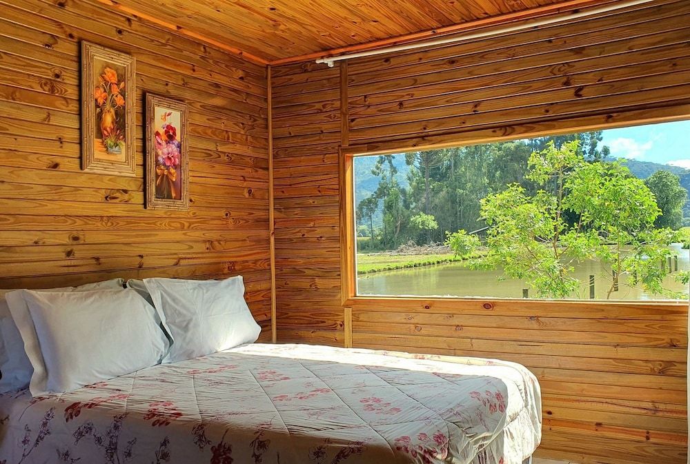Luxury Cabin, Lake View