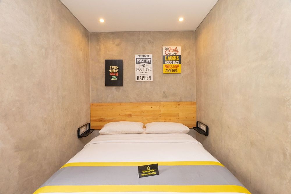 Summerville Hotel & Coffee Shop Deluxe Double Room 18