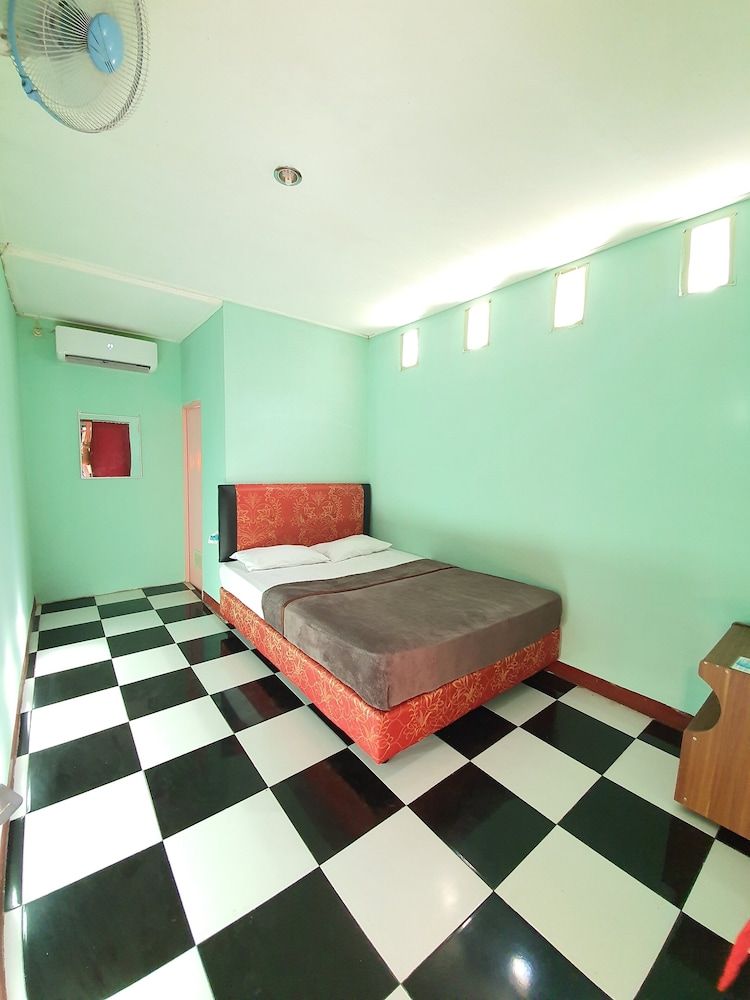 Standard Double Room (with AC)