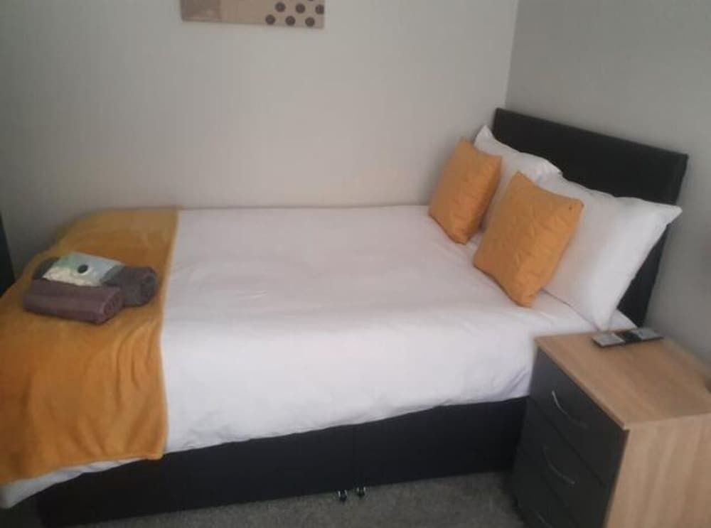 Superior Double Room, Shared Bathroom (with TV)