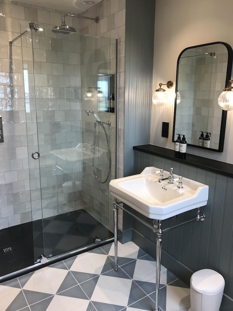 Luxury Studio, Ensuite, Beach View (Uig Sands Rooms)
