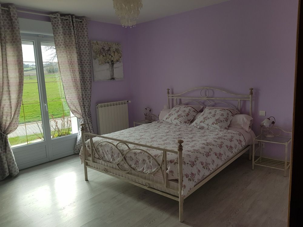 Double Room (Elise)
