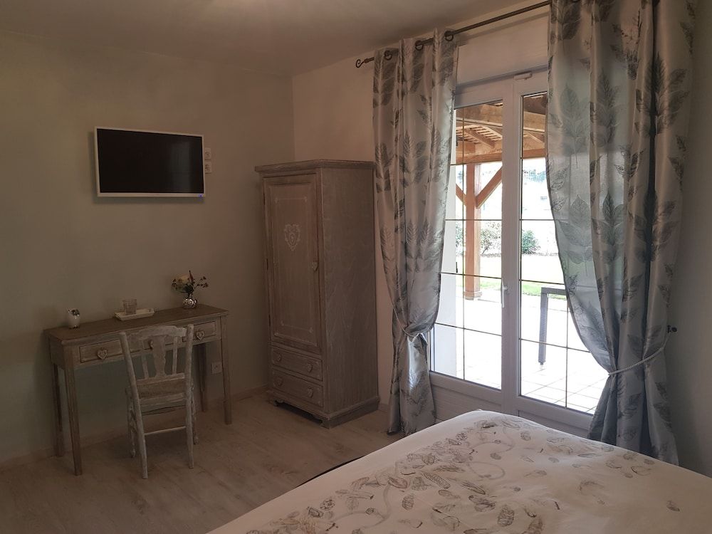 Double Room (Eugenie)