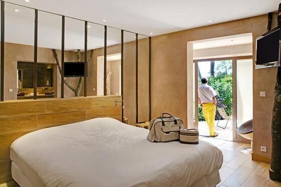 Deluxe Suite (2 Adults)