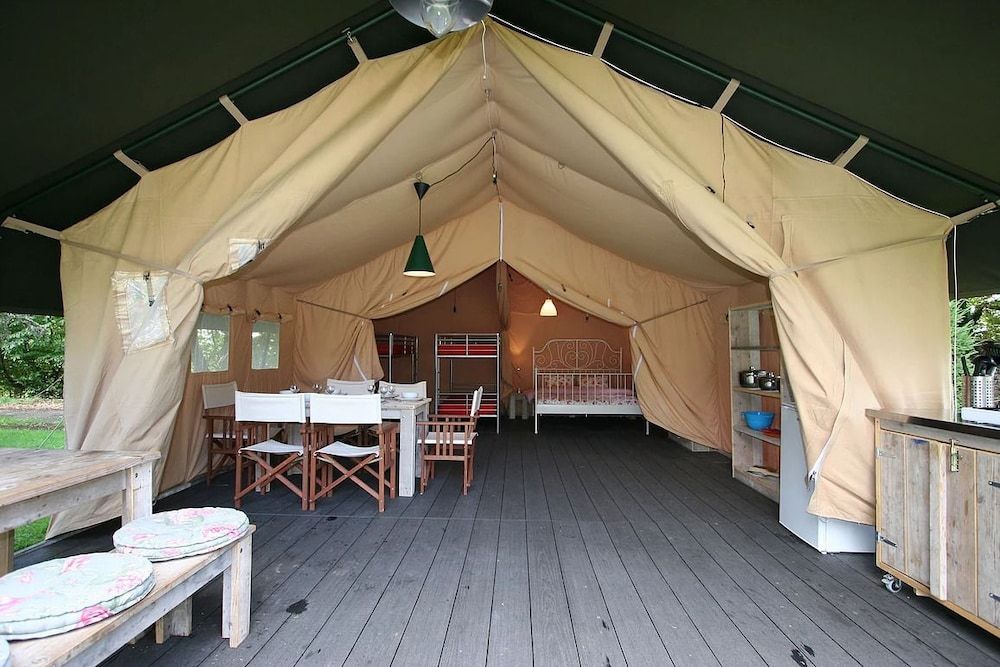 Tent (Merlot)