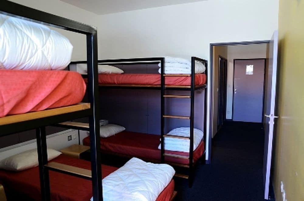 Shared Dormitory, 1 bed in a room with 5 beds
