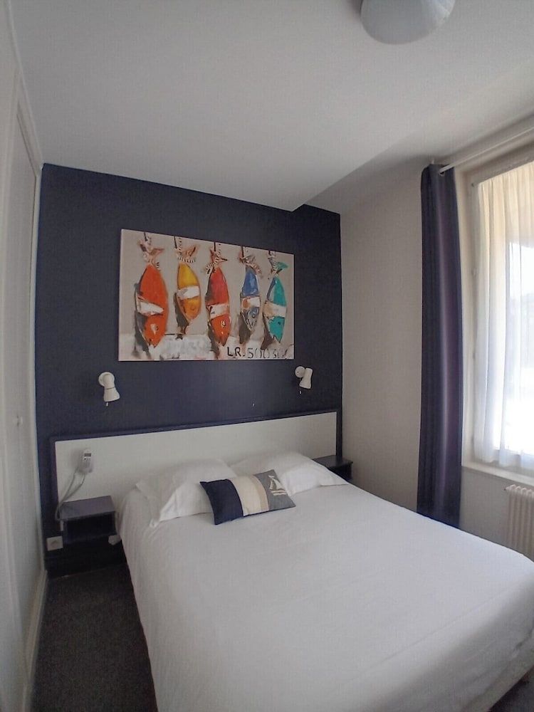 Hôtel de la Plage Double Room, City View 5