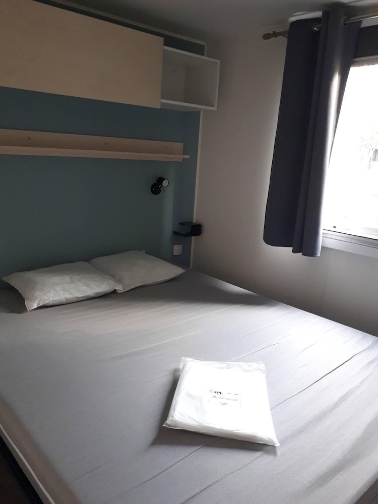 Standard Mobile Home, 1 Queen Bed, Non Smoking