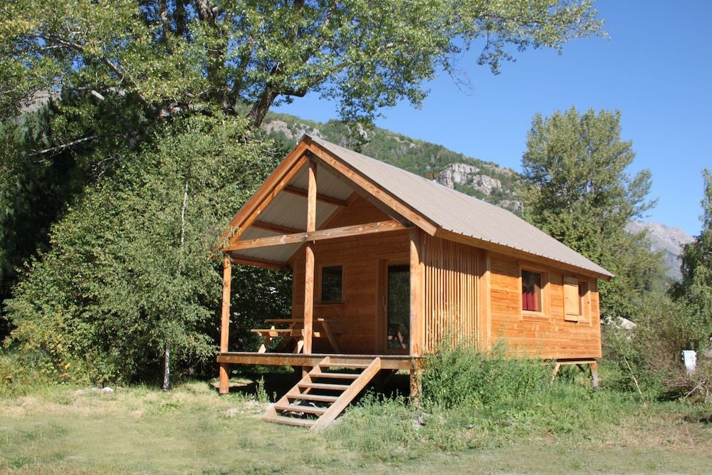 Chalet (Montana)