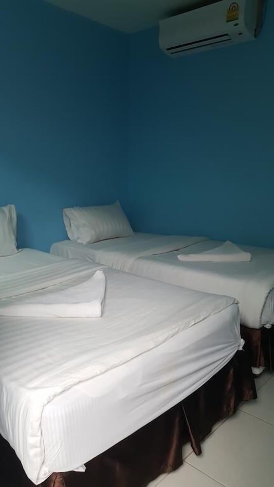 undefined Apache Beach House 6