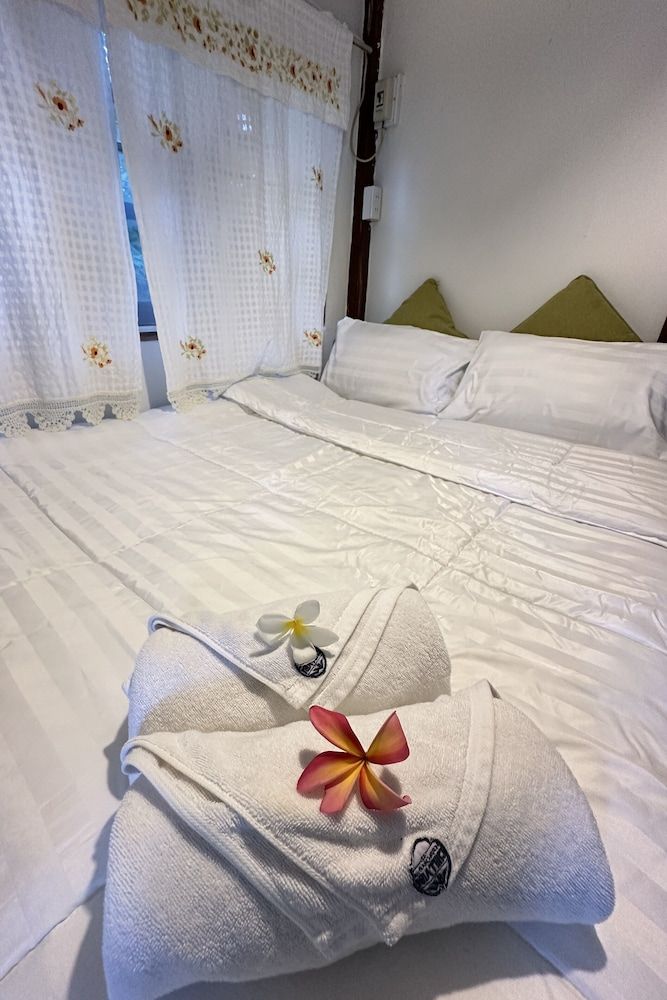 Baansuan Chomchun Standard Single Room with AC 3